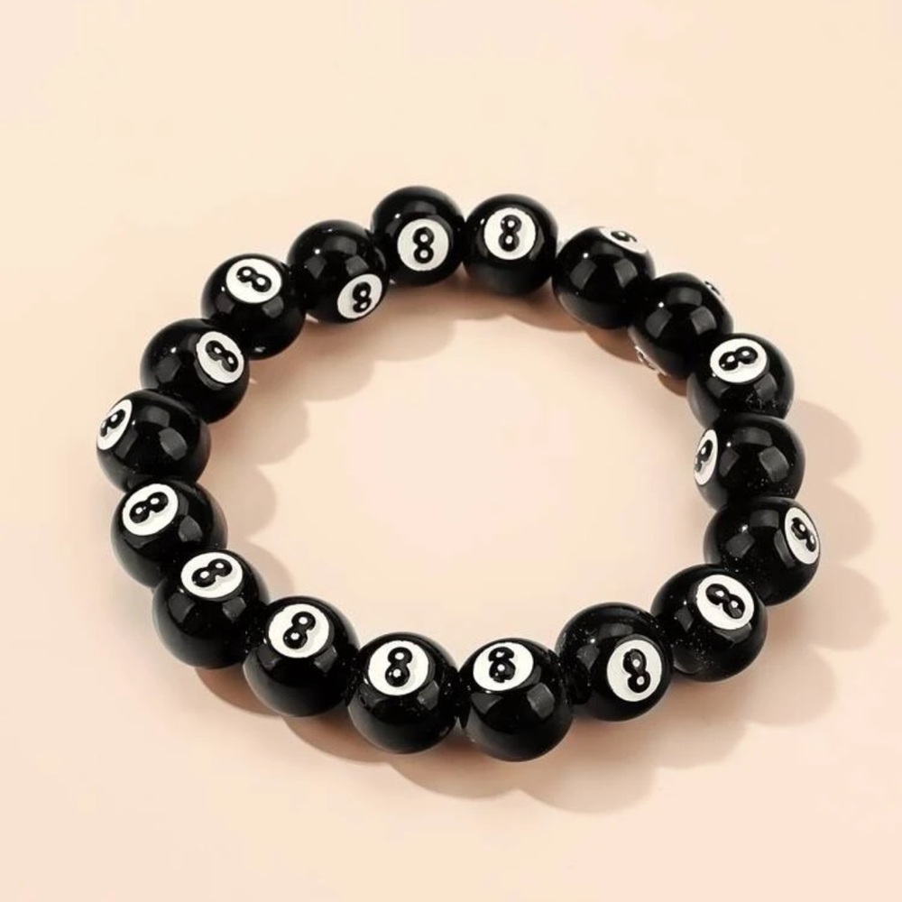 🎱 Awesome 8 Ball Beaded Bracelet  🎱 - Picture 3 of 4